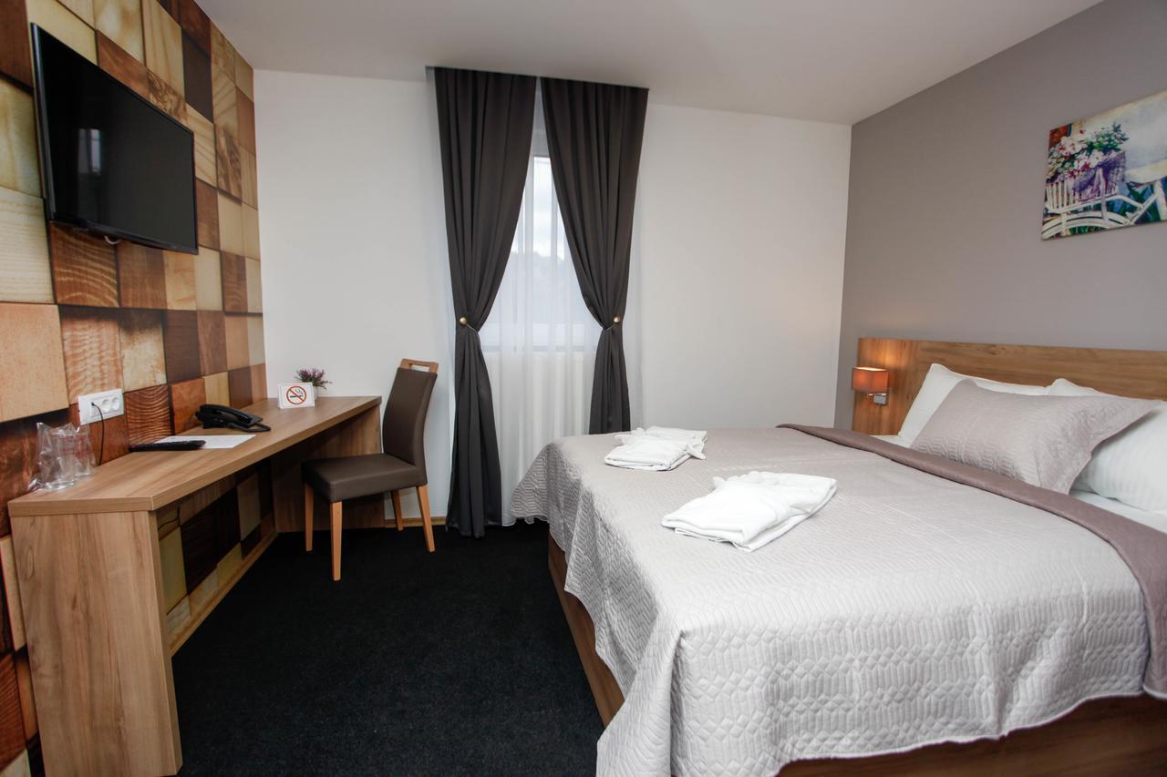 Hotel Kakanj Buitenkant foto